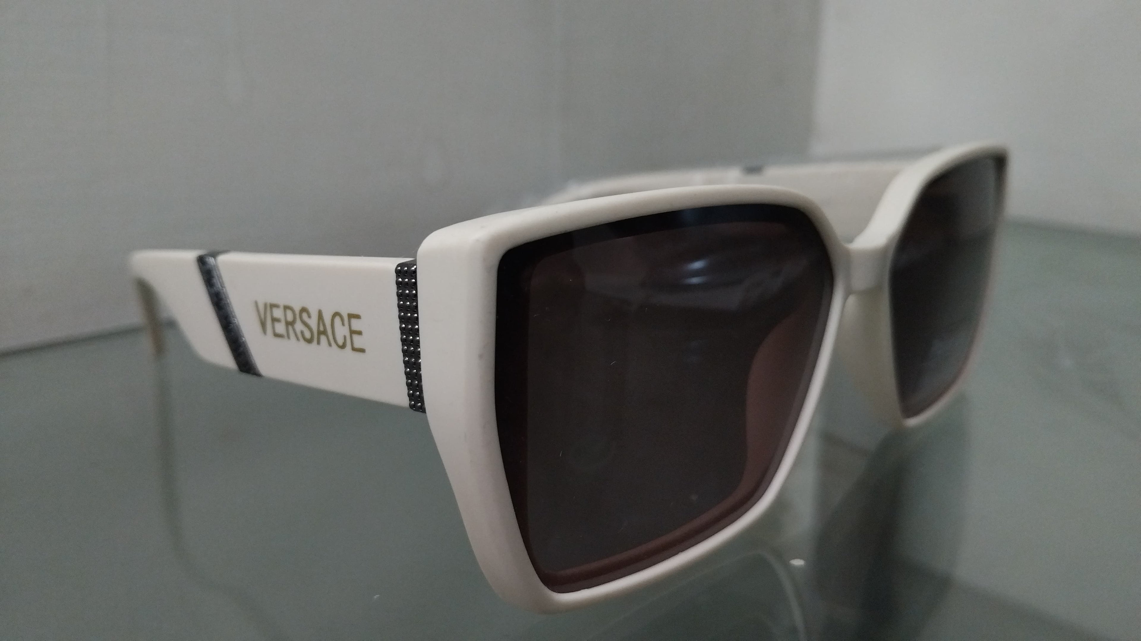 Square Sunglasses – White Full Frame Designer Shades with Dark Lenses for Women