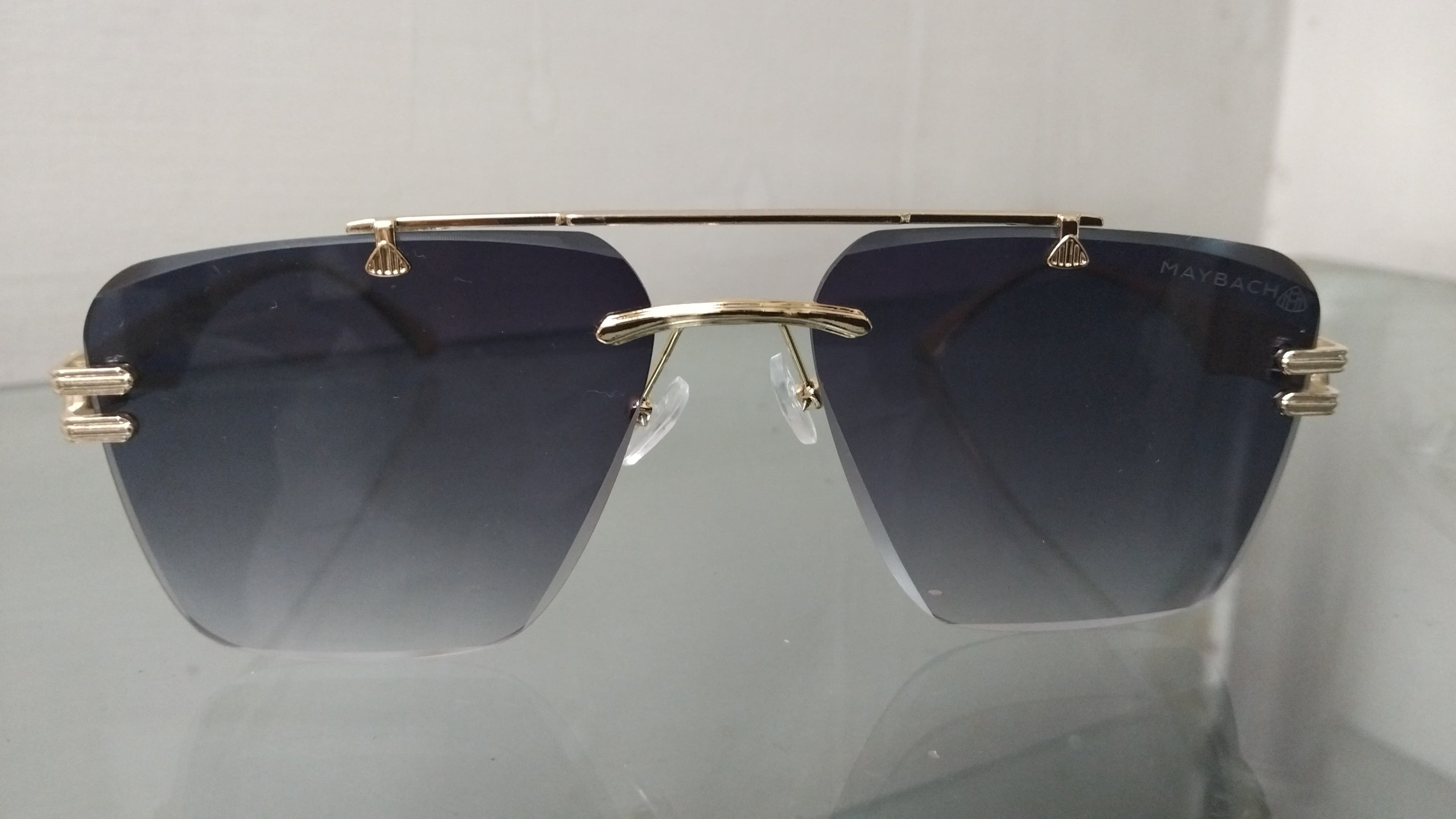 Rimless Square Sunglasses – Luxury Gold Metal Frame Designer Shades with Dark Lenses
