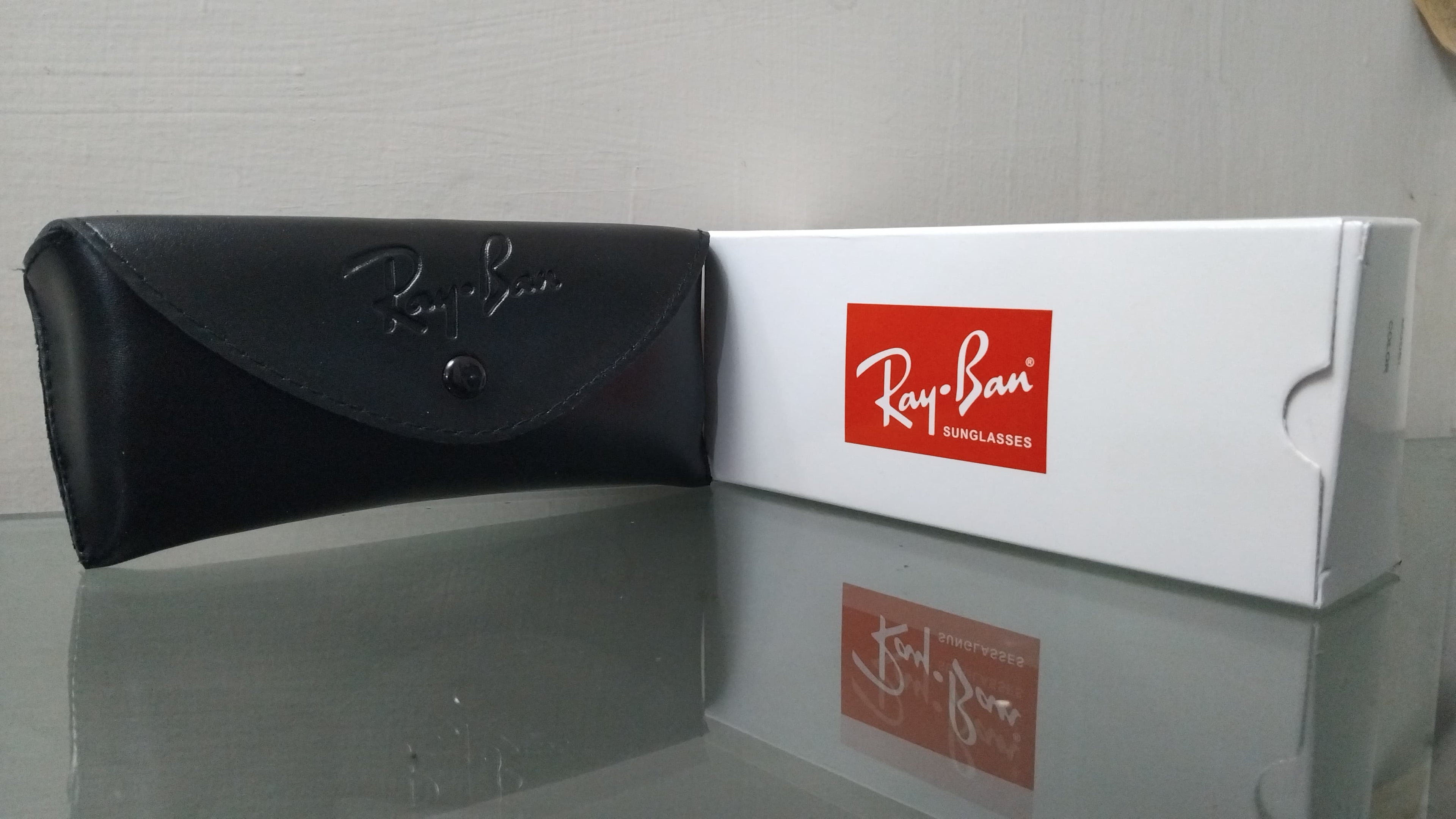 Square Sunglasses – Transparent Grey Frame with Gold Chain Temples Designer Luxury Shades