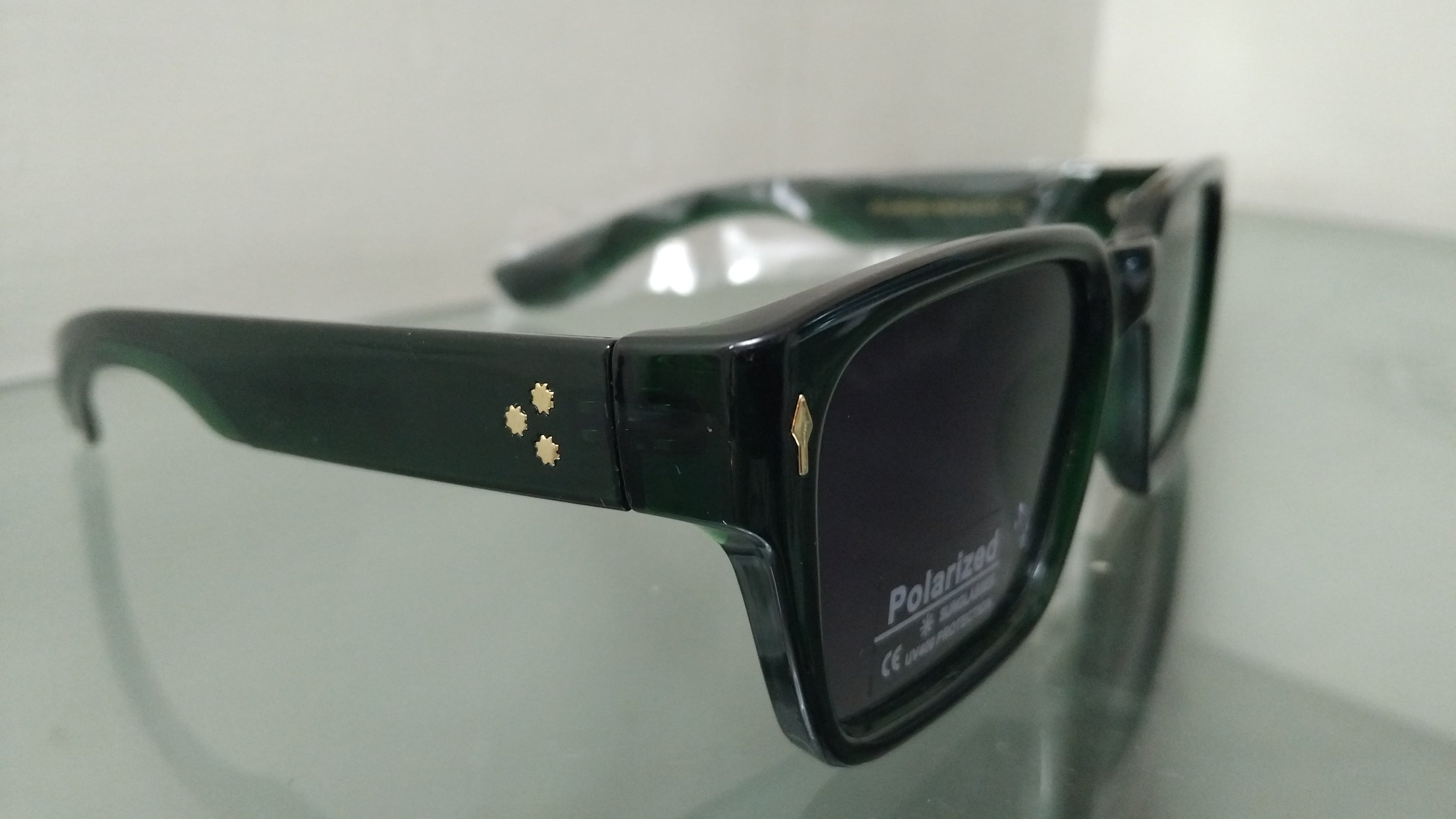 Rectangular Polarized Sunglasses – Dark Green Frame UV400 Protection Unisex Shades