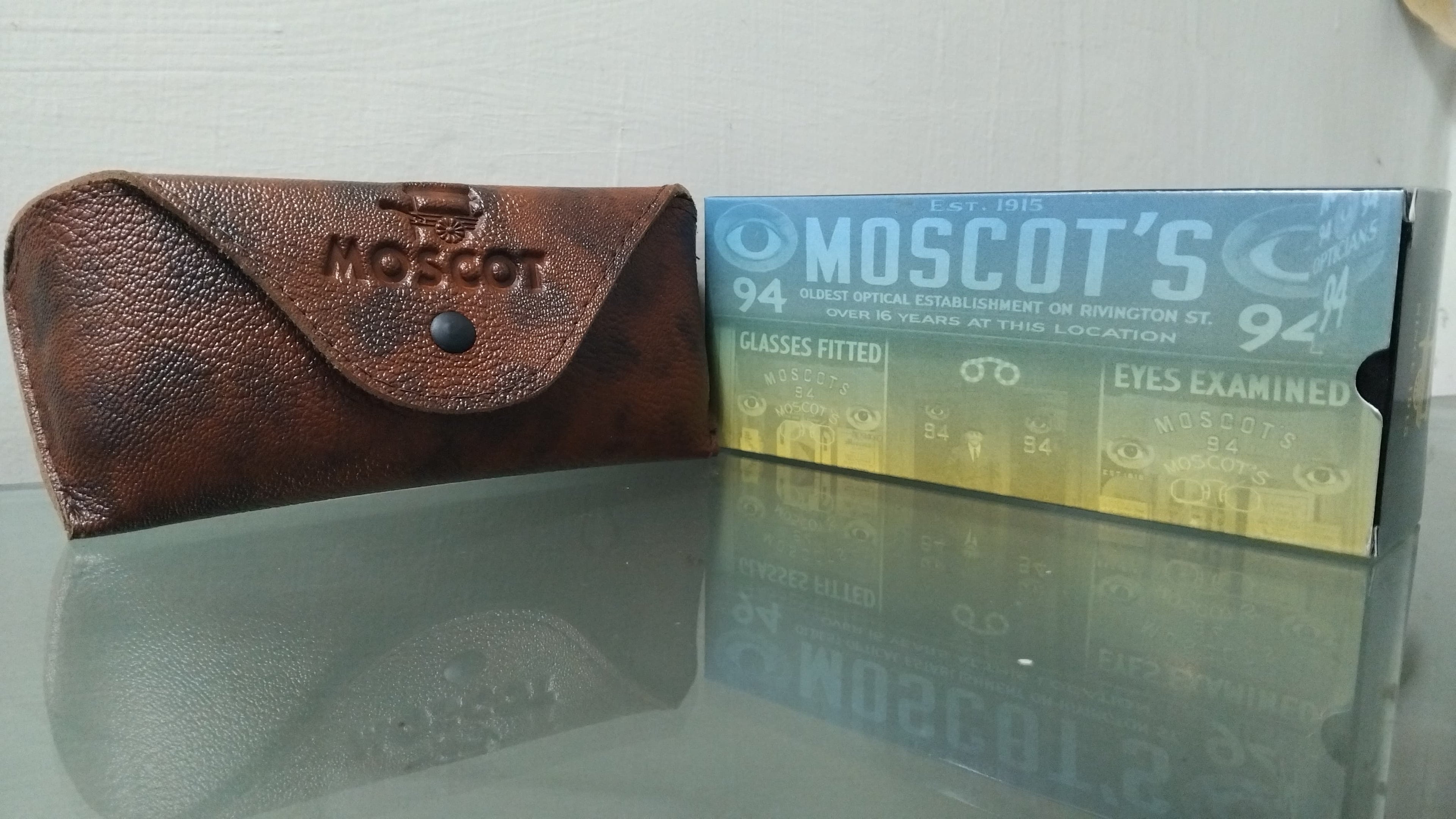 Classic Transparent Brown Square Sunglasses for Men & Women – UV Protection, Stylish Everyday Eyewear